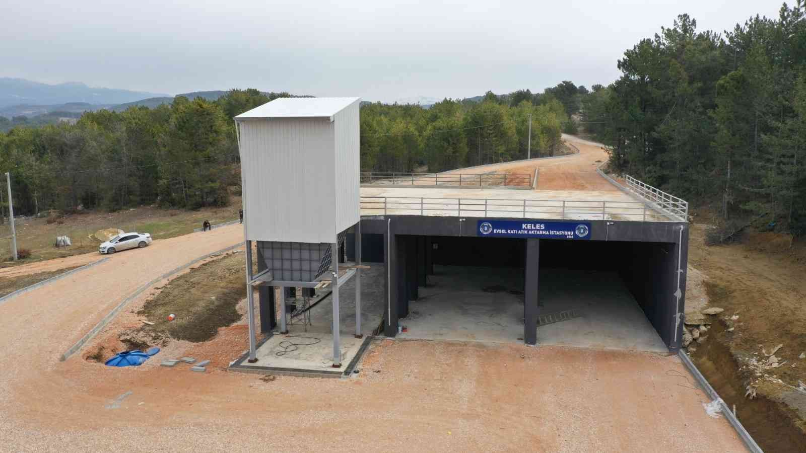 Bursa’nın o ilçesinde evsel atıklardan elektrik üretiliyor Bursa’nın o ilçesinde evsel atıklardan elektrik üretiliyor