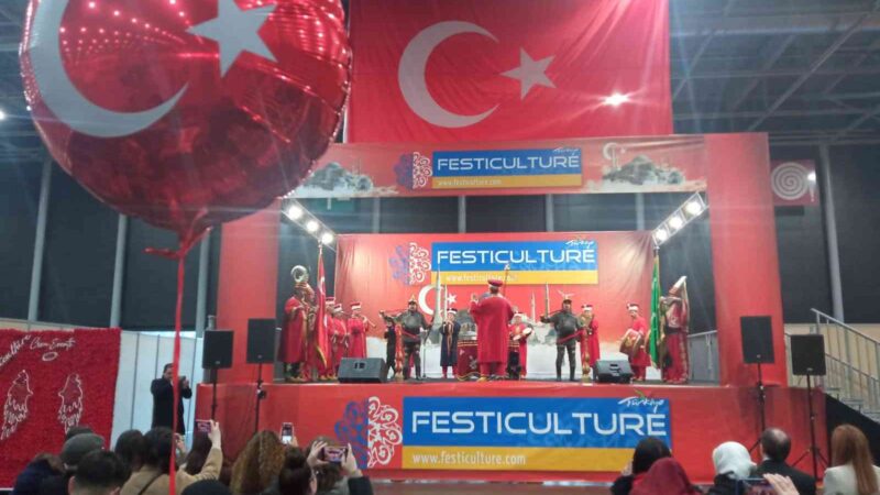 Bursa mehter takımı Fransa’yı fethetti Fransa’nın başkenti Paris’te 16-17-18 Aralık 2022 tarihlerinde düzenlenen “Festiculture” Türk