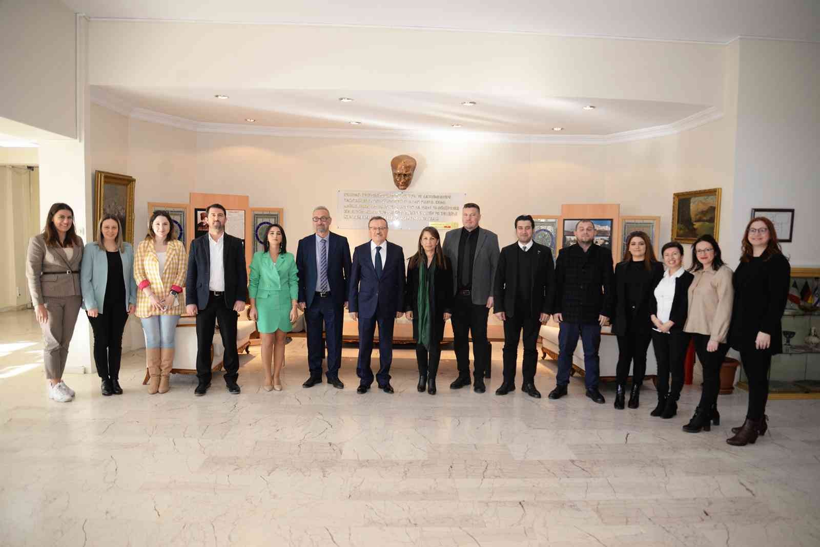 BUÜ’nün patentli projelerine özel sektörün ilgisi devam ediyor BUÜ’nün patentli projelerine özel sektörün ilgisi devam ediyor