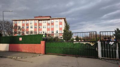 Bursa’da gıda zehirlenmesi! 8 öğrenci hastanelik oldu