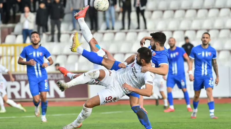 TFF 2. Lig Beyaz Grup'ta 14 puanla ateş hattında yer