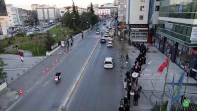 EYT kuyruğu! SGK önünde sıraya girdiler