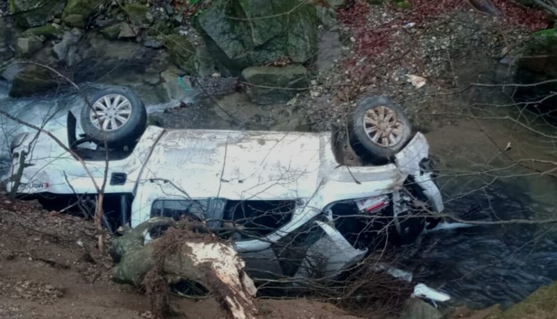 Bursa’da kamyonet, dere yatağına düştü: 6 yaralı