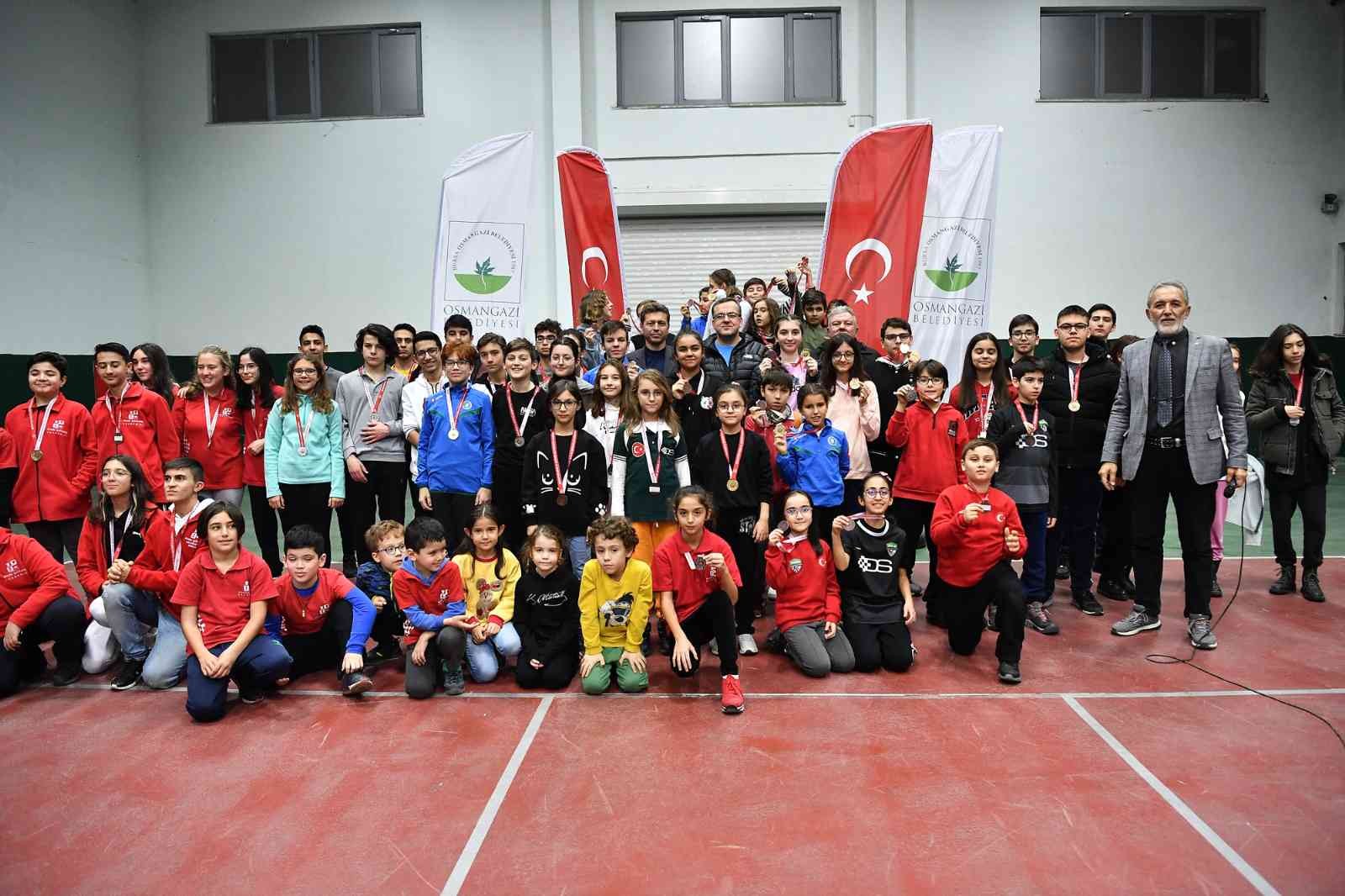 Osmangazi’de satranç ustaları madalyalarına kavuştu
