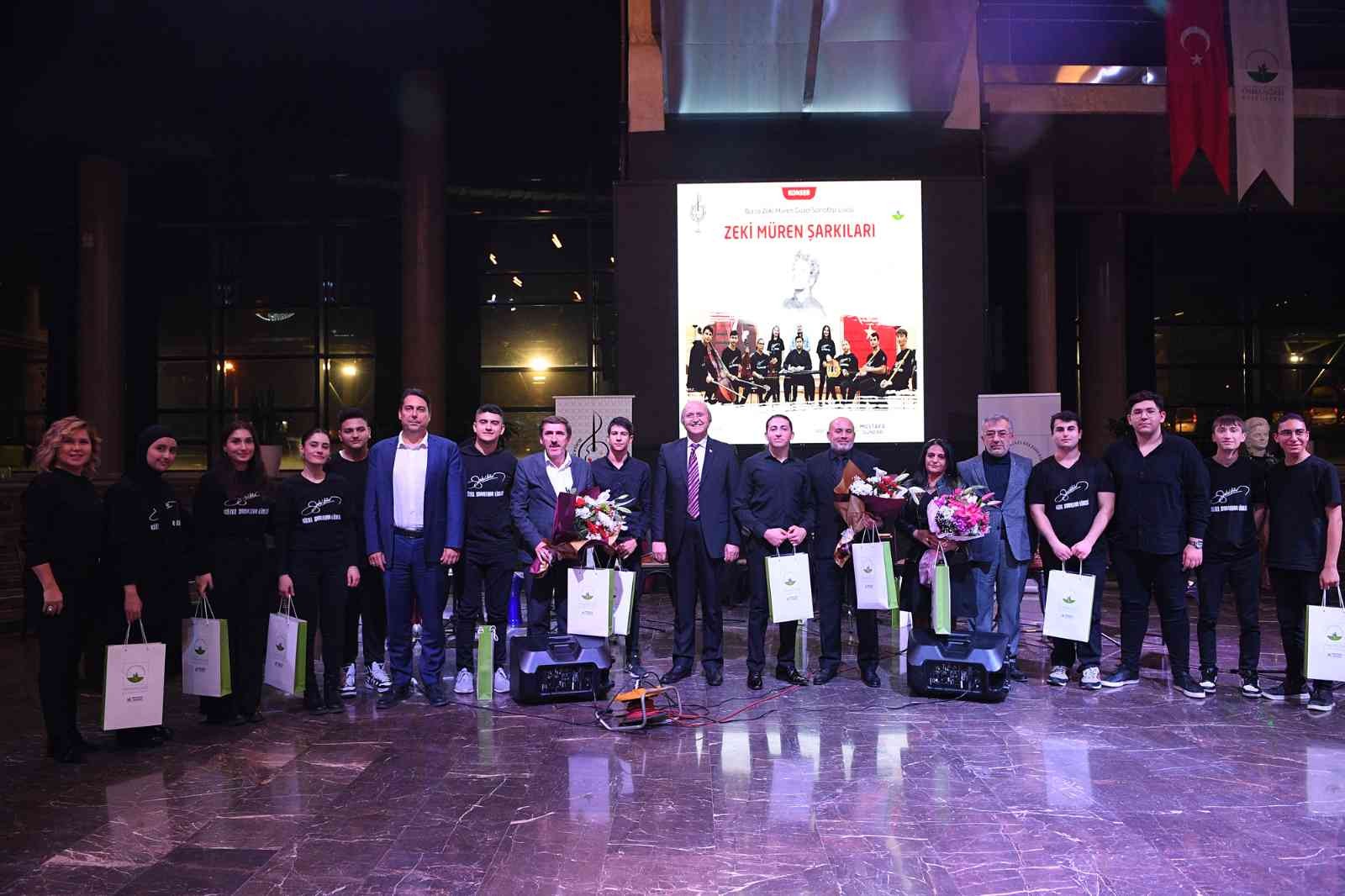 Osmangazi’de Zeki Müren anısına gece 1 osmangazide zeki muren anisina gece duzenlendi 9fca60b
