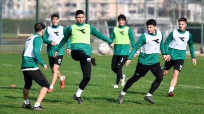 Bursaspor’da Nazilli maçı harılıkları sürüyor