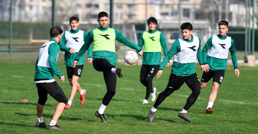 Bursaspor’da Nazilli maçı harılıkları sürüyor Bursaspor’da Nazilli maçı harılıkları sürüyor