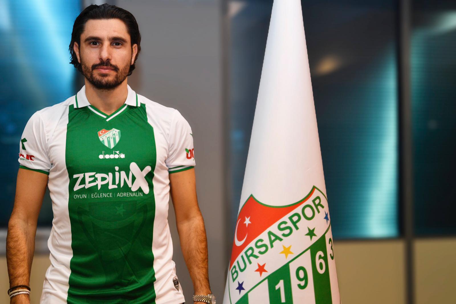 Bursaspor Özer Hurmacı transferini resmen duyurdu!