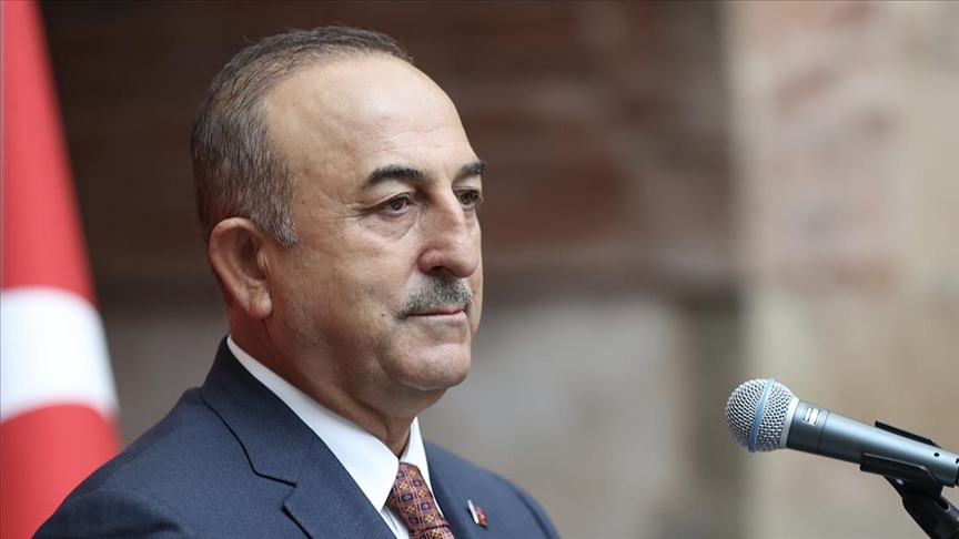 Dışişleri Bakanı Çavuşoğlu’ndan Yunanistan’a net mesaj