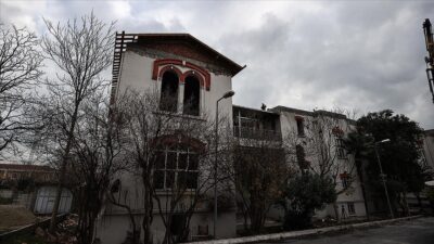 Yangında zarar gören Balıklı Rum Hastanesi’nin yaraları sarılıyor