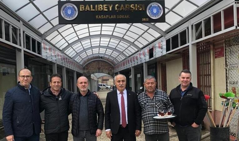 Bursa Büyükşehir Belediyesi, kent merkezindeki tarihi çarşılarda uygulanan estetik çatı