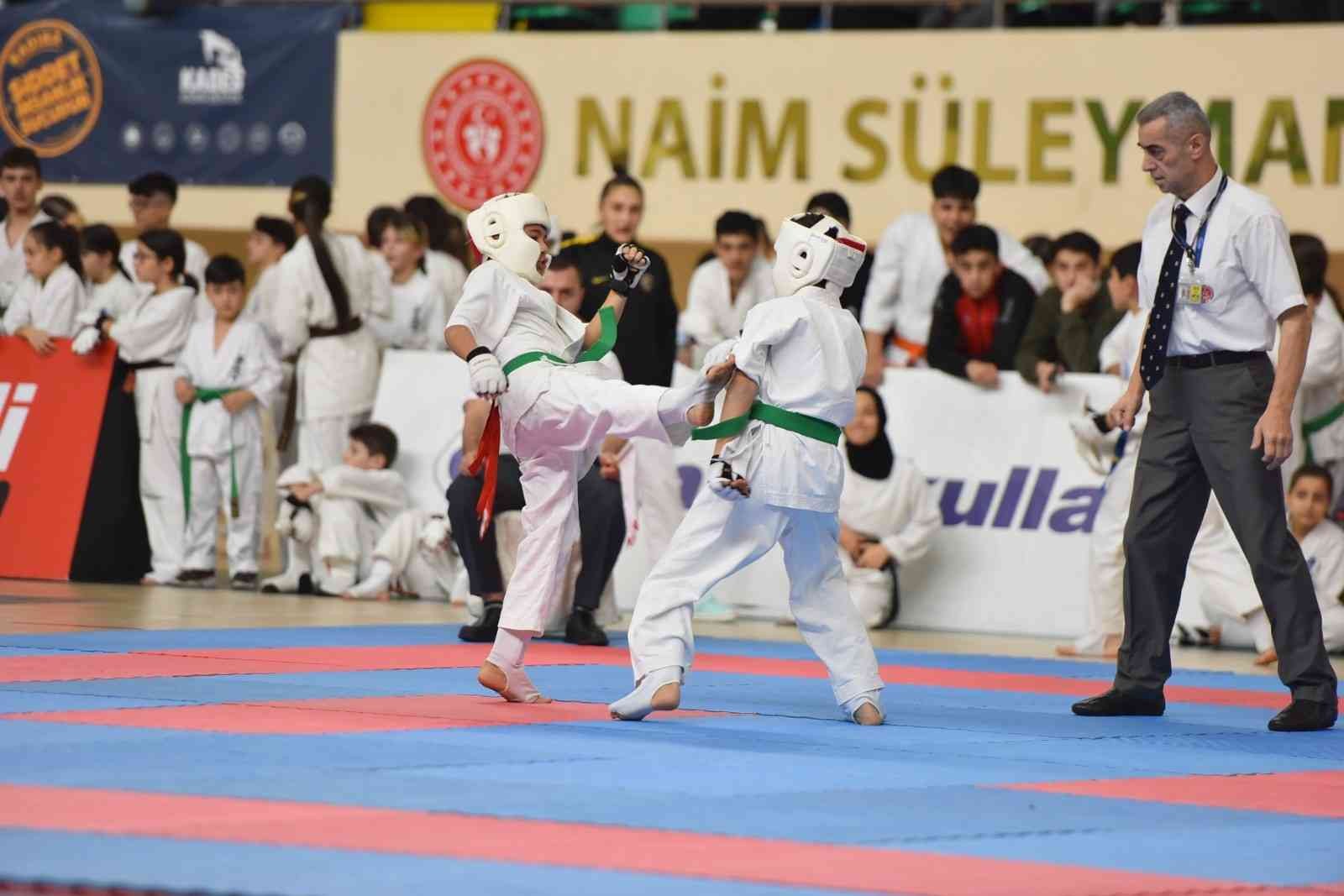 Yıldırım’da karate rüzgârı