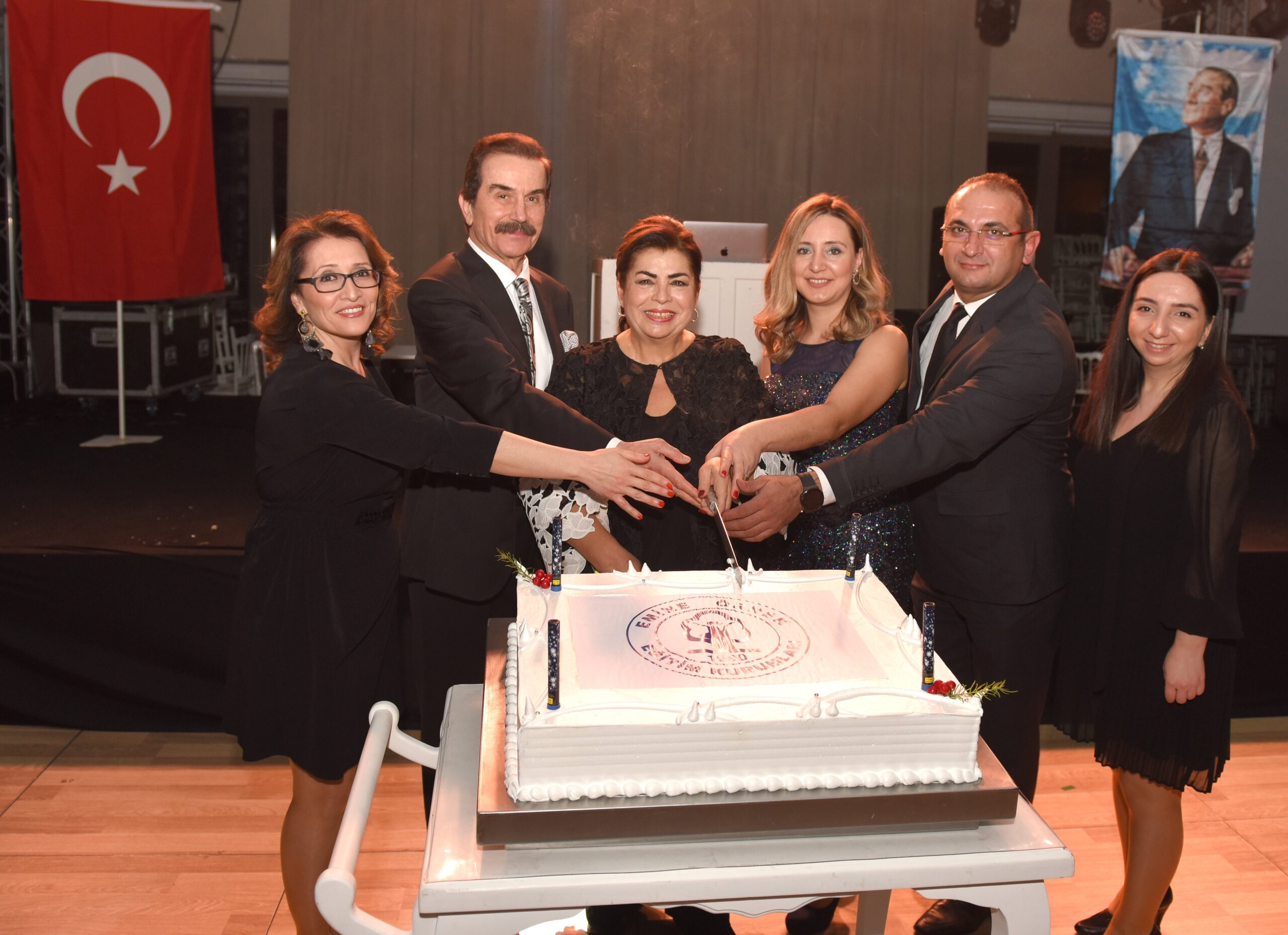 Emine Örnek’te yeni yıla eğlenceli merhaba