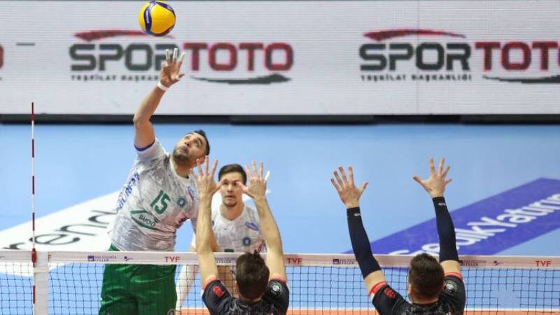 AXA Sigorta Efeler Ligi Metin Görgün sezonunda ligin ilk yarısını