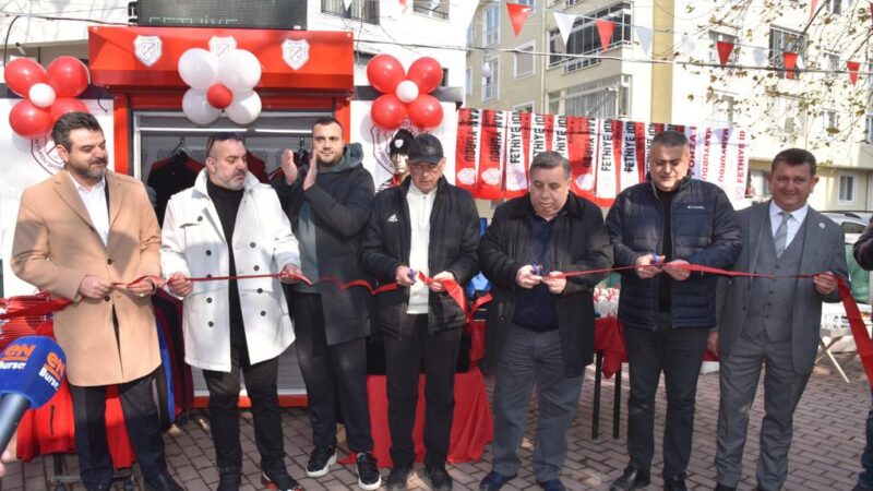 Bursa’da amatör kulüpten Türkiye’de bir ilk! 50 yıllık tarihiyle Bursa'nın köklü kulüplerinden olan Fethiye İdman Yurdu,