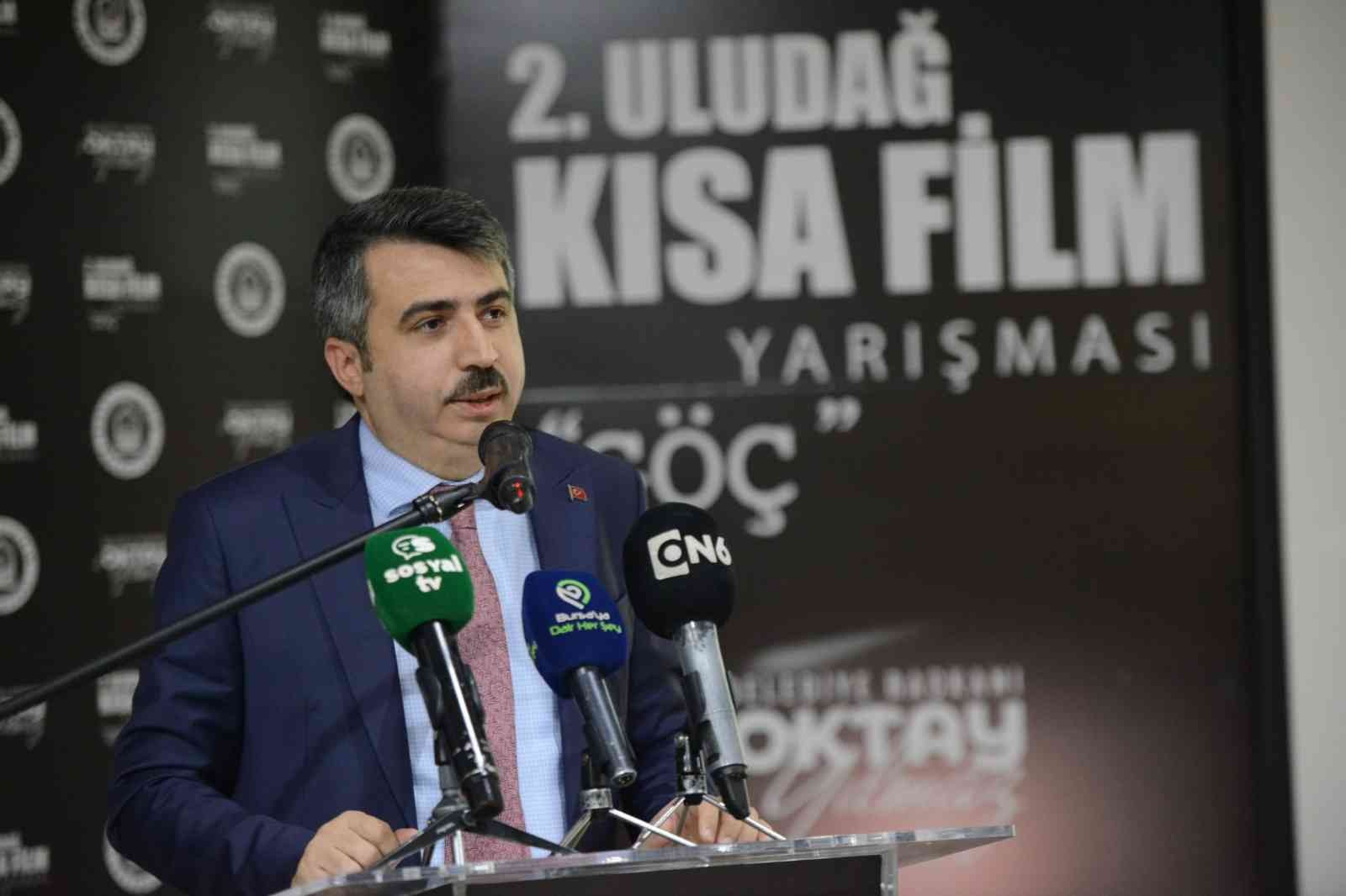 '2. Uludağ Kısa Film Festivali’nde' ödüller sahiplerini buldu 1 2 uludag kisa film festivalinde oduller sahiplerini buldu e84de87
