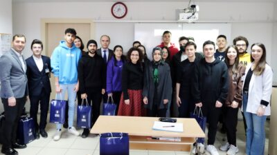 Bursa’da YKS hazırlık öğrencilerine ek kitap sürprizi