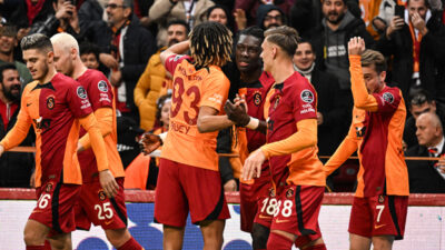Galatasaray’da hedef Kadıköy’e lider gitmek