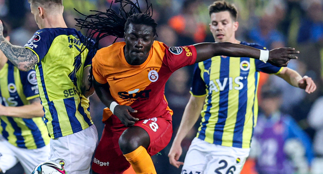 Derbinin golleri yabancılardan