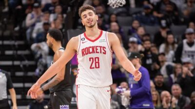 Alperen Şengün tarihe geçti