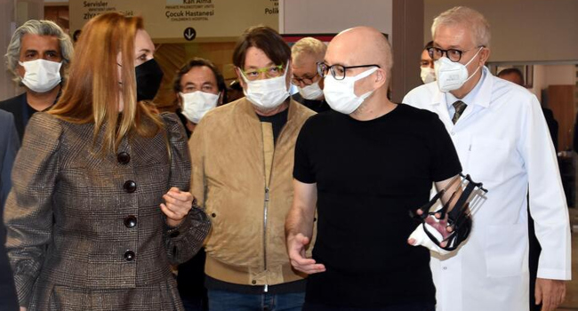 Göztepe taraftarı 46 gün sonra taburcu oldu Olaylı Göztepe-Altay maçında işaret fişeğinin yüzüne isabet etmesi sonucu ağır