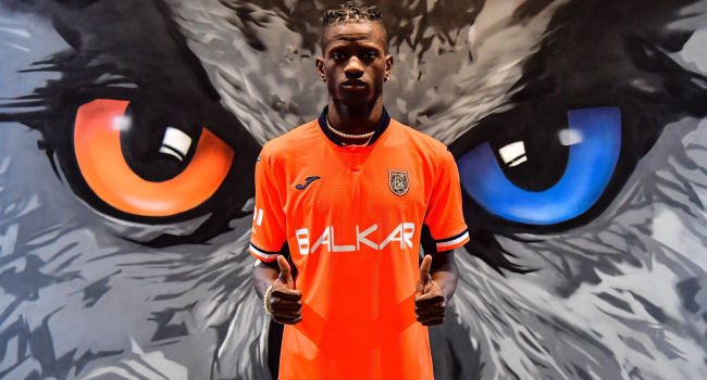 Başakşehir transferi açıkladı