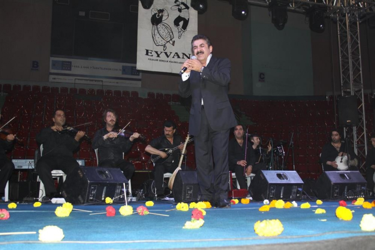 Sanatçı Burhan Çaçan hayatını kaybetti