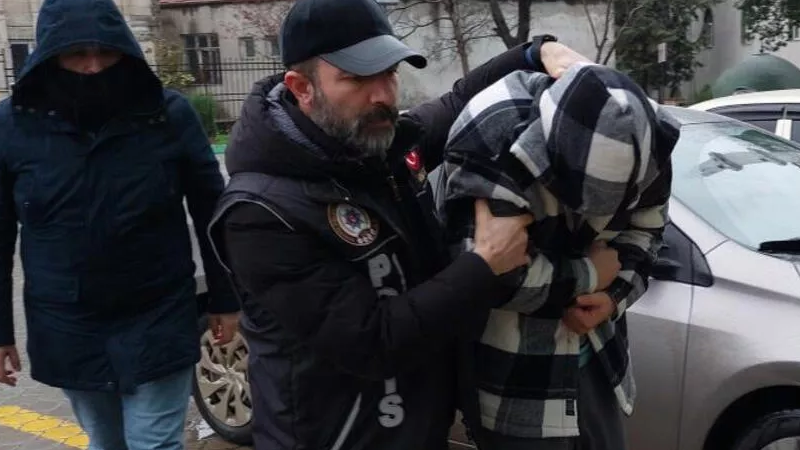 2 eski uzman çavuş 139 bin 842 adet uyuşturucu hapla yakalandı 2 eski uzman çavuş 139 bin 842 adet uyuşturucu hapla yakalandı