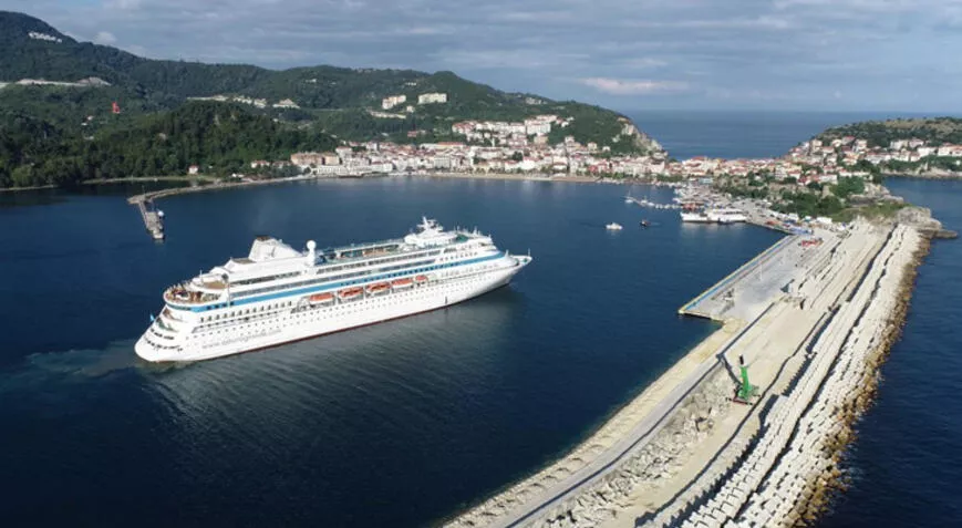 Bakan Karaismailoğlu: Kruvaziyer yolcu sayısı 22 kat arttı