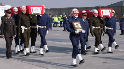Konya’da askeri araç kazasında şehit olan 2 asker için uğurlama töreni