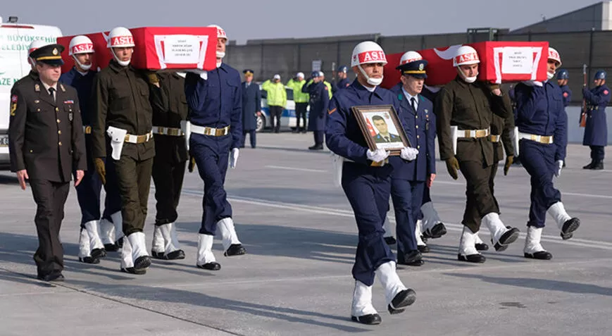 Konya’da askeri araç kazasında şehit olan 2 asker için uğurlama töreni Konya’da askeri araç kazasında şehit olan 2 asker için uğurlama töreni