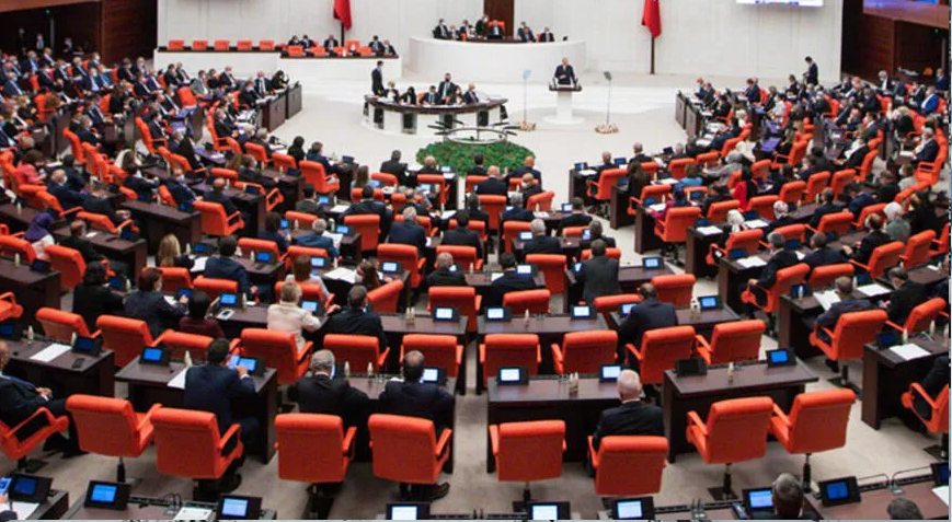 AK Parti’den 2. ‘anayasa değişikliği teklifi’ ziyareti