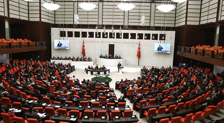 AK Parti’nin ‘torba kanun teklifi’ Meclis’e sunuldu