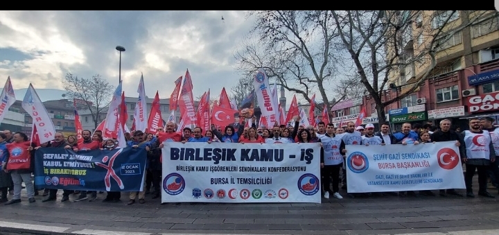 Bursa’da memurlardan iş bırakma eylemi!