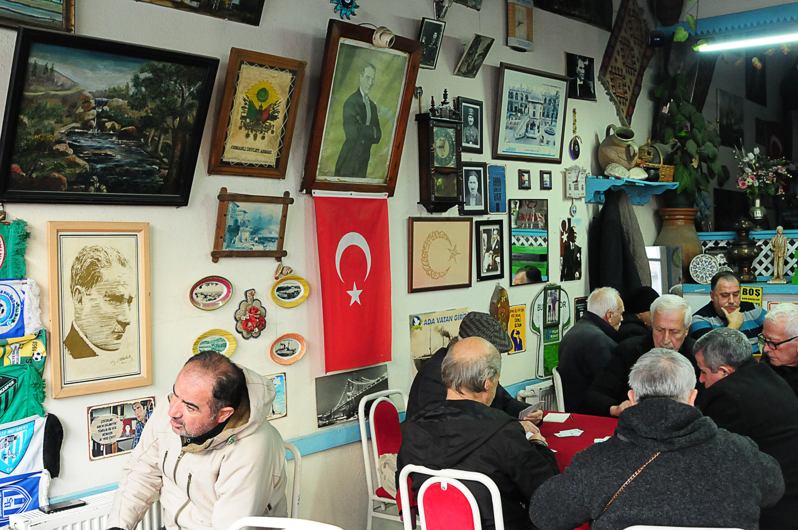 Mudanya’daki Tarihi Alay Kahvesi 63 yıldır müşterilerine hizmet veriyor