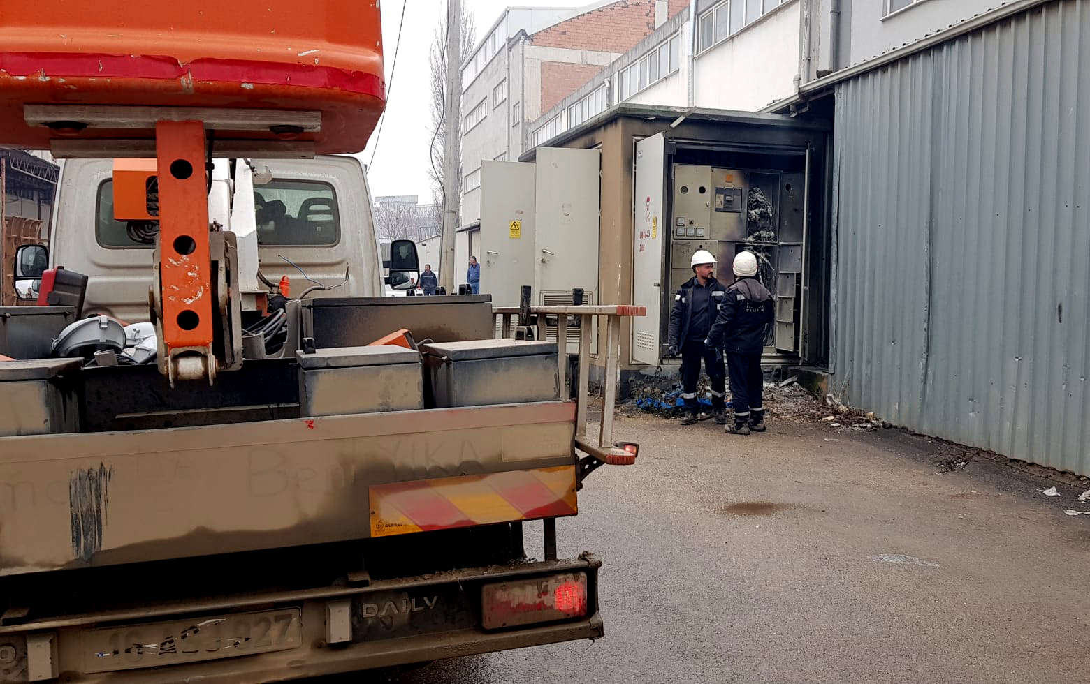 Bursa’da elektrik trafosunda çıkan yangın söndürüldü