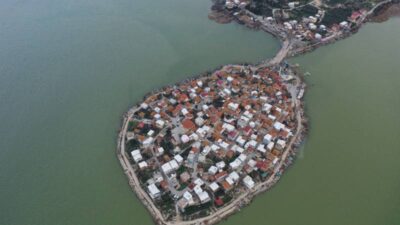 Gölyazı kar güzelliğine hasret kaldı