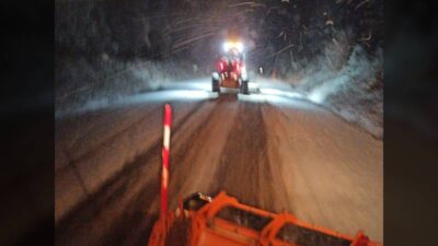 Kar yağışı İnegöl-Domaniç yolunda ulaşımı aksatıyor