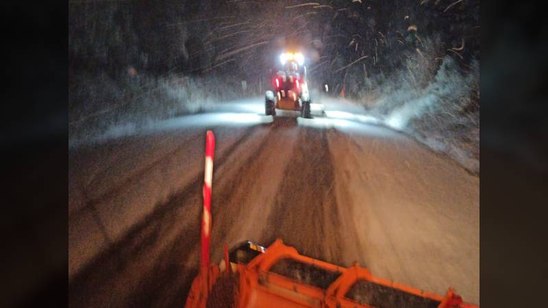 Kar yağışı İnegöl-Domaniç yolunda ulaşımı aksatıyor