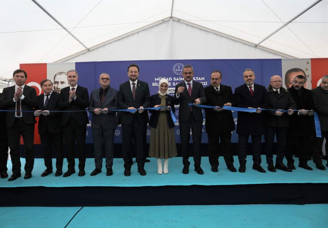 Saime Sultan Bilim Ve Sanat Merkezine Coşkulu Açılış