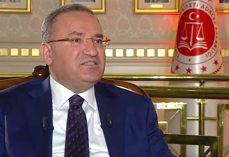 Adalet Bakanı Bekir Bozdağ duyurdu! Seçim tarihi resmi olarak ne zaman açıklanacak?