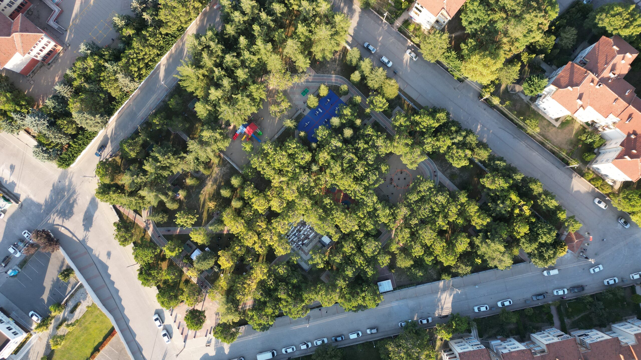 İnegöl’e 48 bin 560 m2 yeşil alan kazandırıldı