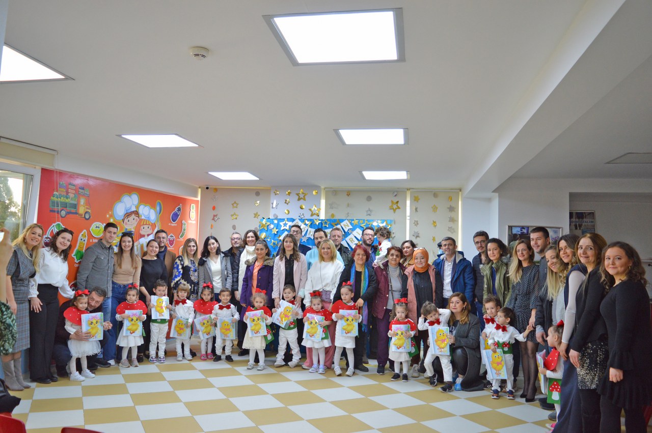 Emine Örnek okullarında karne heyecanı