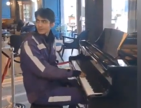 Sipariş götürdüğü yerde öyle bir şey yaptı ki! Performansıyla ağızları açık bıraktı