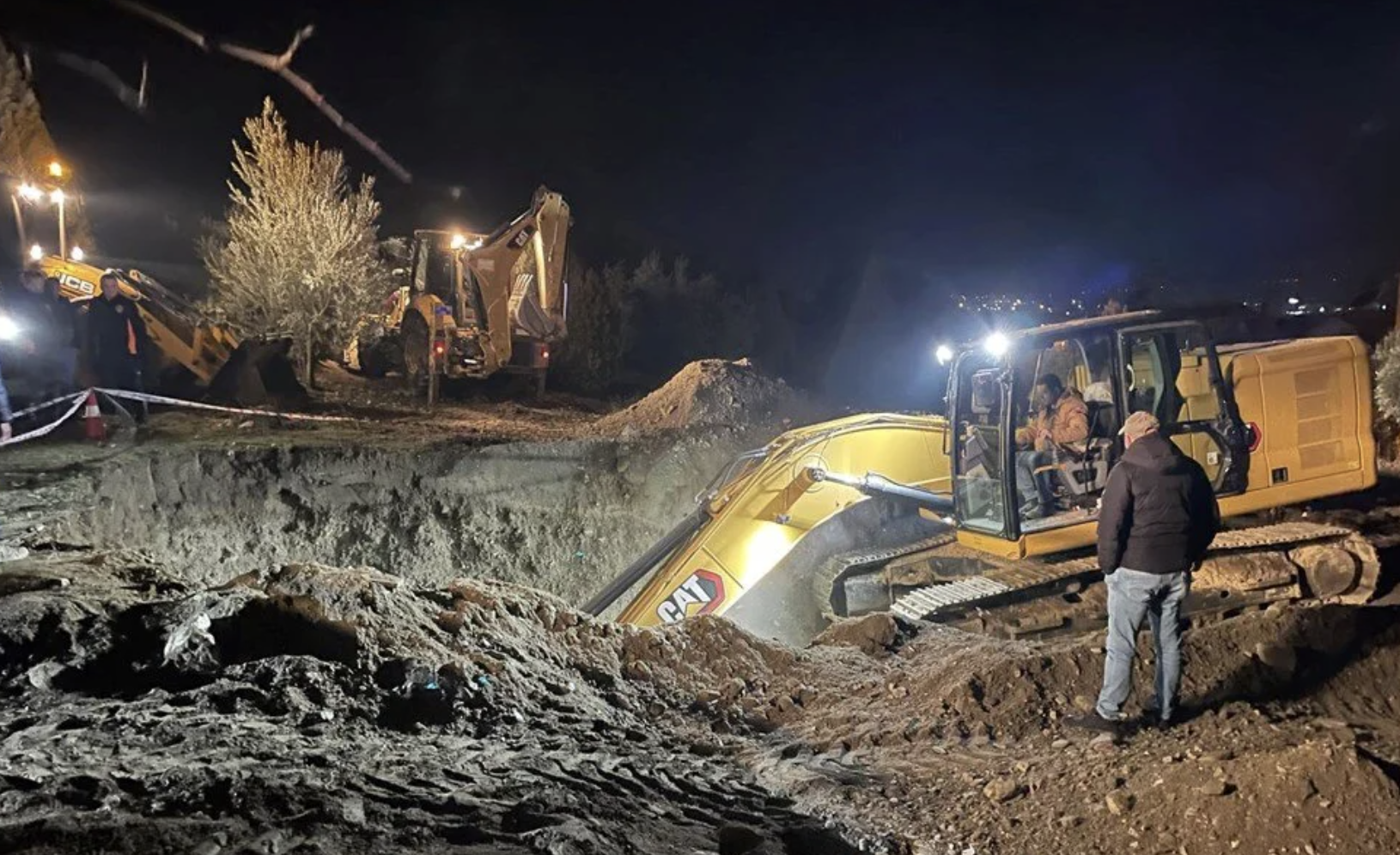 Manisa’da kuyuya düşen baba ve oğlundan acı haber Manisa’da kuyuya düşen baba ve oğlundan acı haber