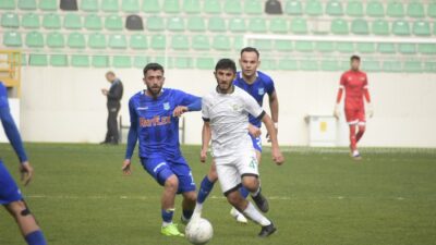 3.Lig’deki Bursa ekibi 7 maçlık hasretini Akhisar’da bitirdi!