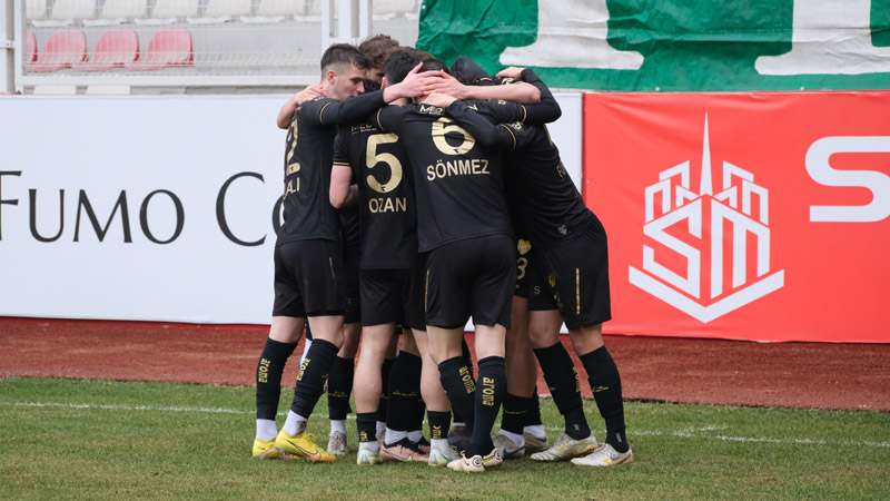 Bursaspor Batman’dan 3 puanla dönüyor Bursaspor Batman’dan 3 puanla dönüyor