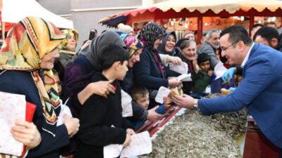 Trabzon Hamsi Festivali’ne yoğun ilgi! Bursalılar akın etti