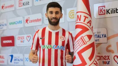 Doğukan Sinik yeniden Antalyaspor’da