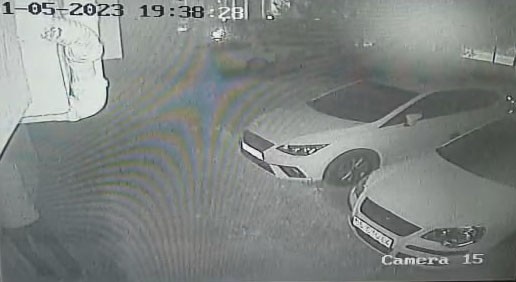 Bursa’da balkon hırsızları! O anlar kamerada Bursa’da balkon hırsızları! O anlar kamerada